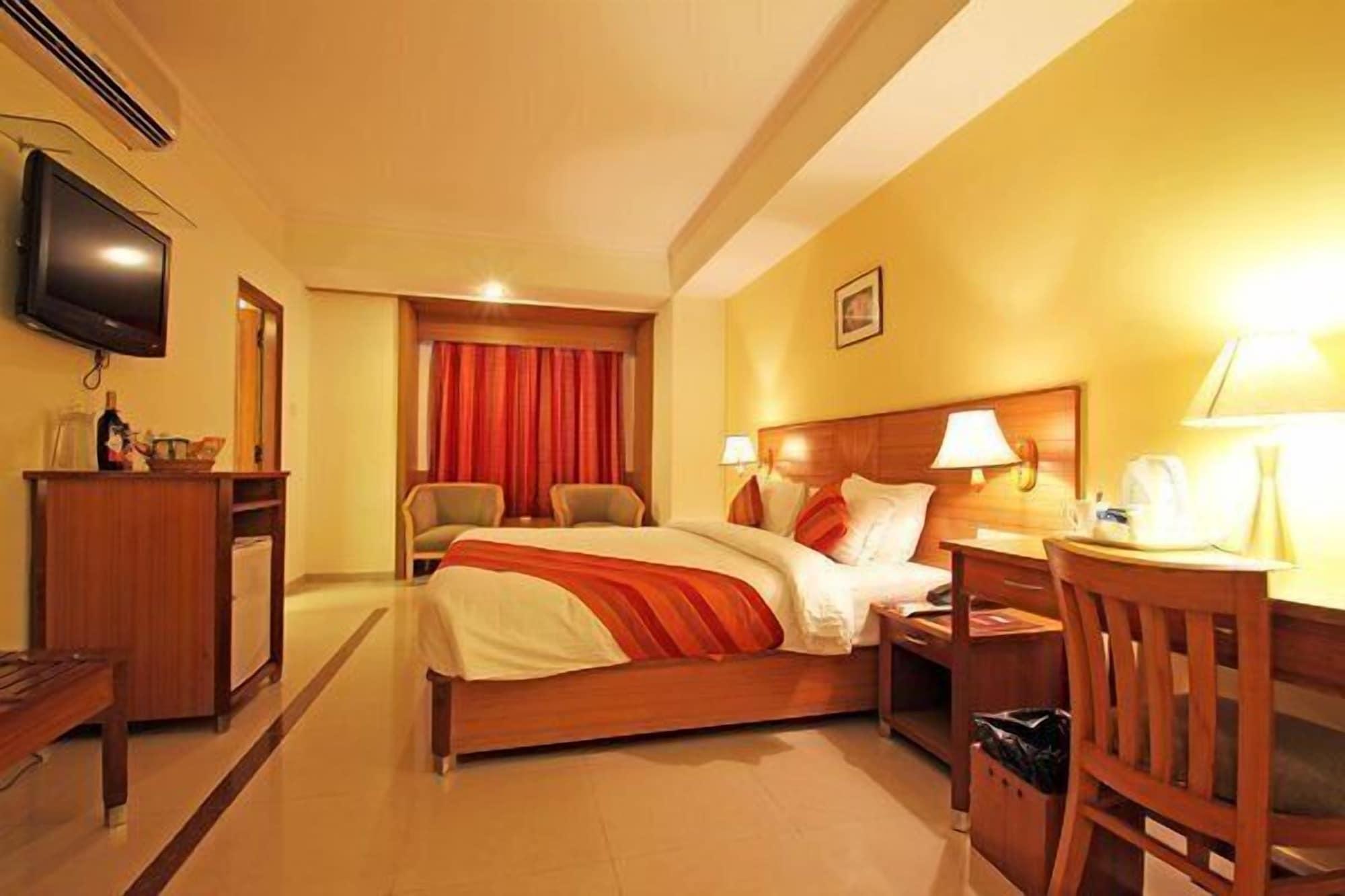 Hotel Ramanashree Brunton Bangalore Esterno foto