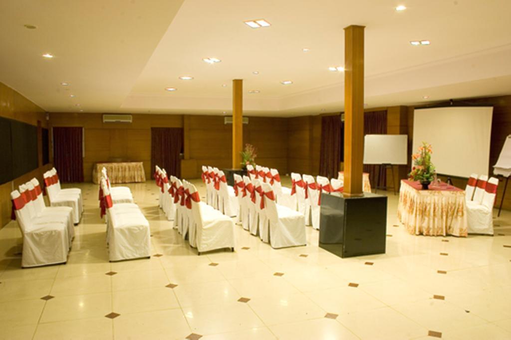 Hotel Ramanashree Brunton Bangalore Esterno foto