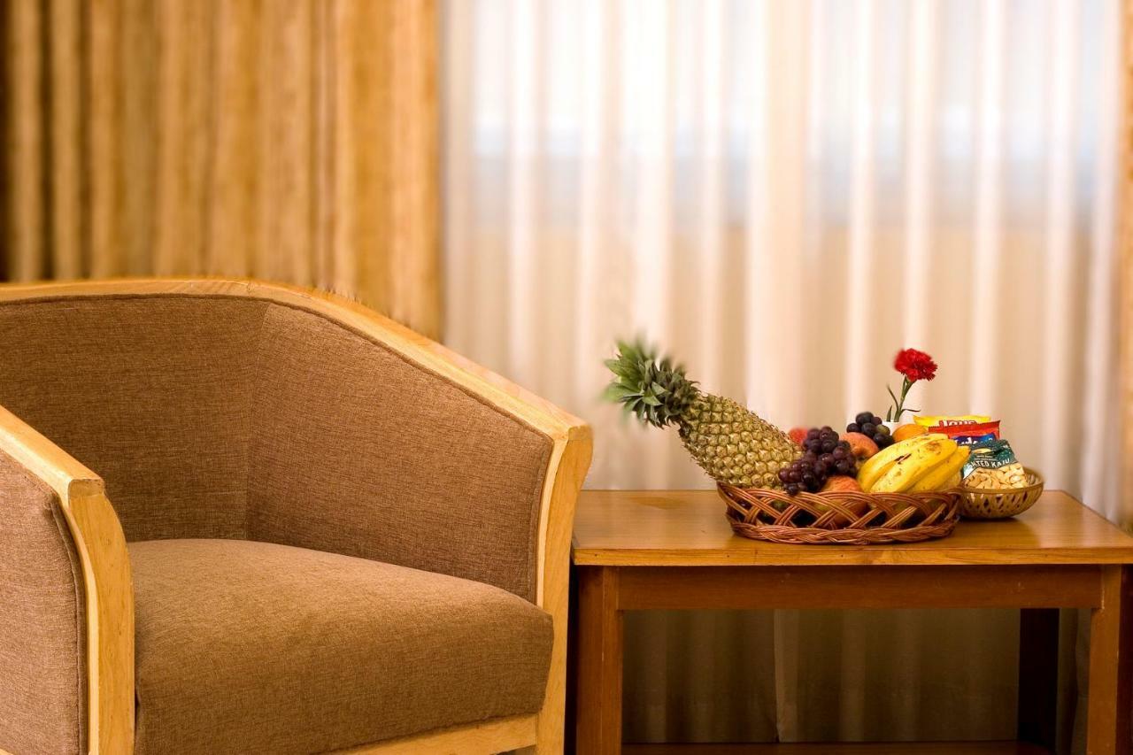Hotel Ramanashree Brunton Bangalore Esterno foto